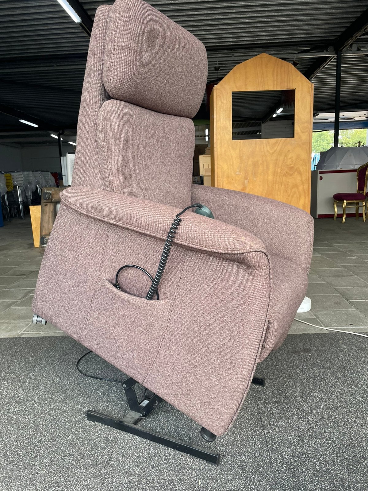 Prominent sta op stoel relax fauteuil, Ophalen, Gebruikt, Prominent, X