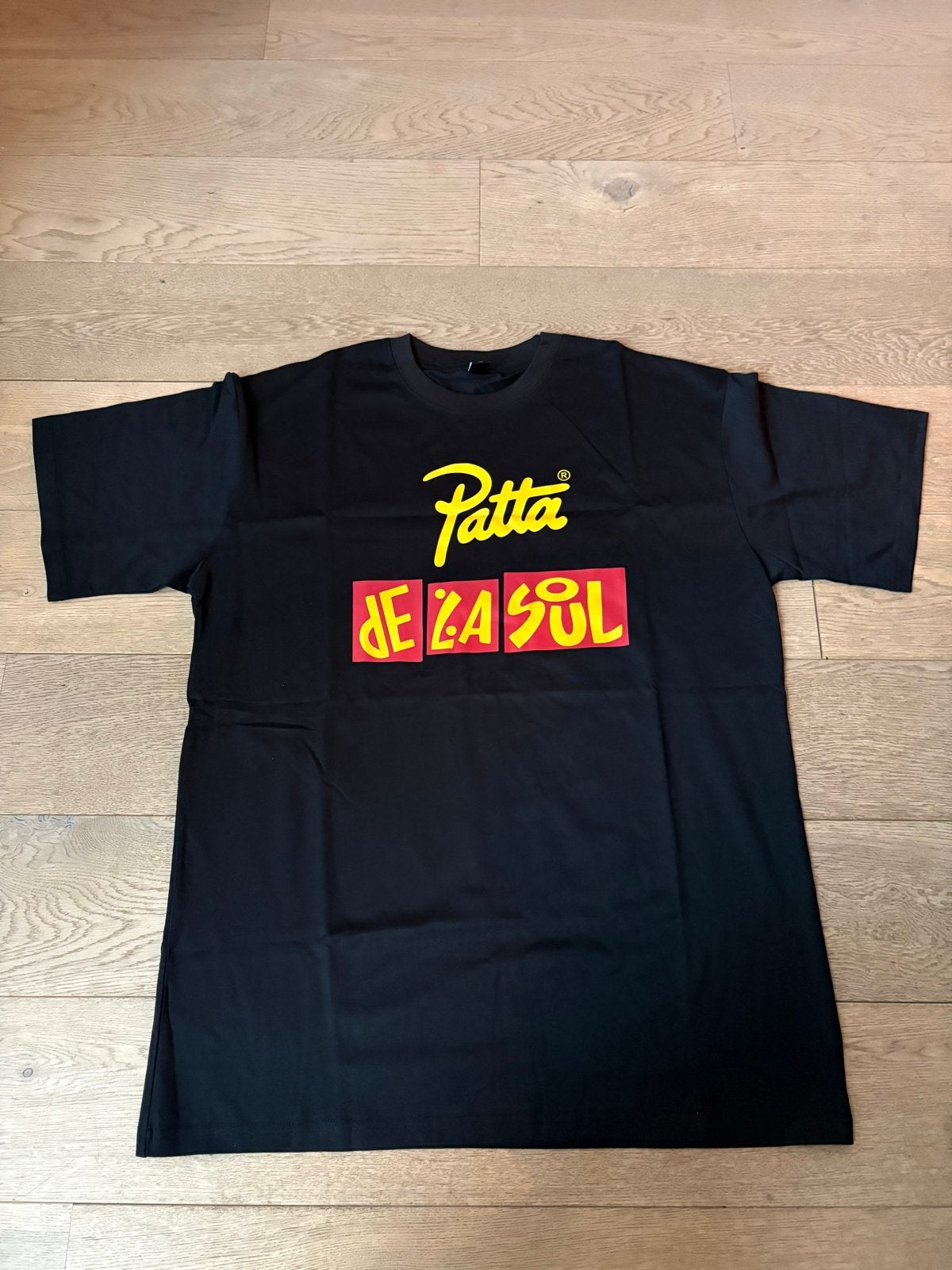 Patta x De La Soul T-shirt - Zwart - Maat XL, Ophalen of Verzenden, Zo goed als nieuw, Maat 56/58 (XL), Zwart