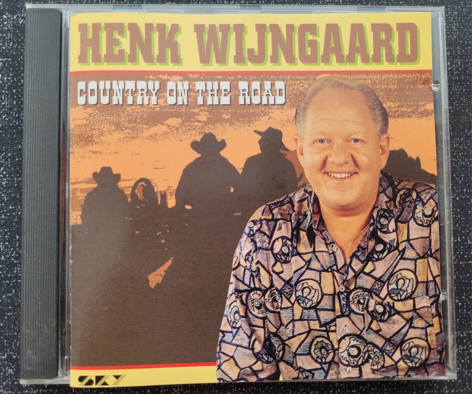 Henk Wijngaard - Country on the road ( LET OP = CD), Ophalen, Zo goed als nieuw, Levenslied of Smartlap