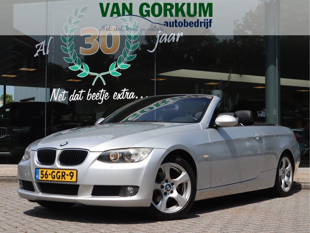 BMW 3 Serie Cabrio 320i Executive Automaat / Hard-top dak /, Automaat, Achterwielaandrijving, Zwart, 4 cilinders