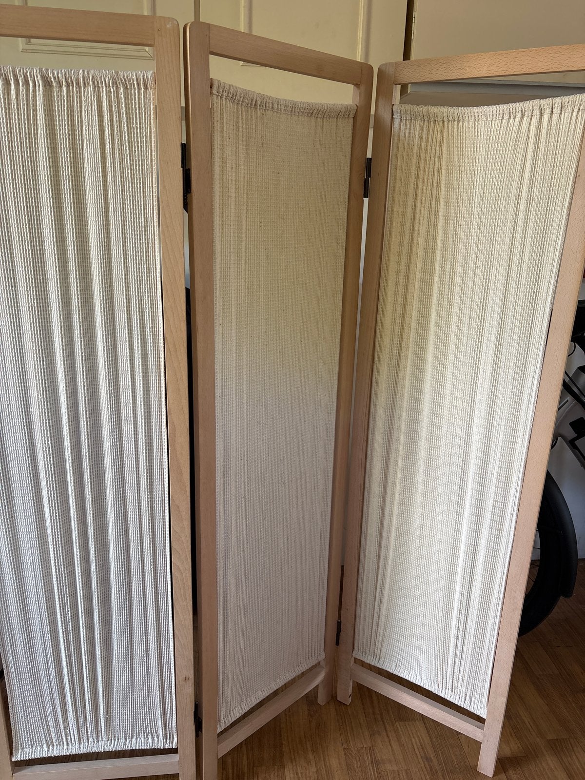 Houten kamerscherm met stoffen panelen, Ophalen, Gebruikt