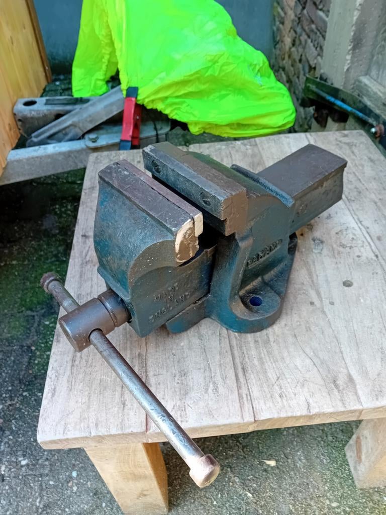HI-DUTY VICE No. 5 bankschroef, Doe-het-zelf en Verbouw, Gereedschap | Handgereedschap, Ophalen of Verzenden, Gebruikt