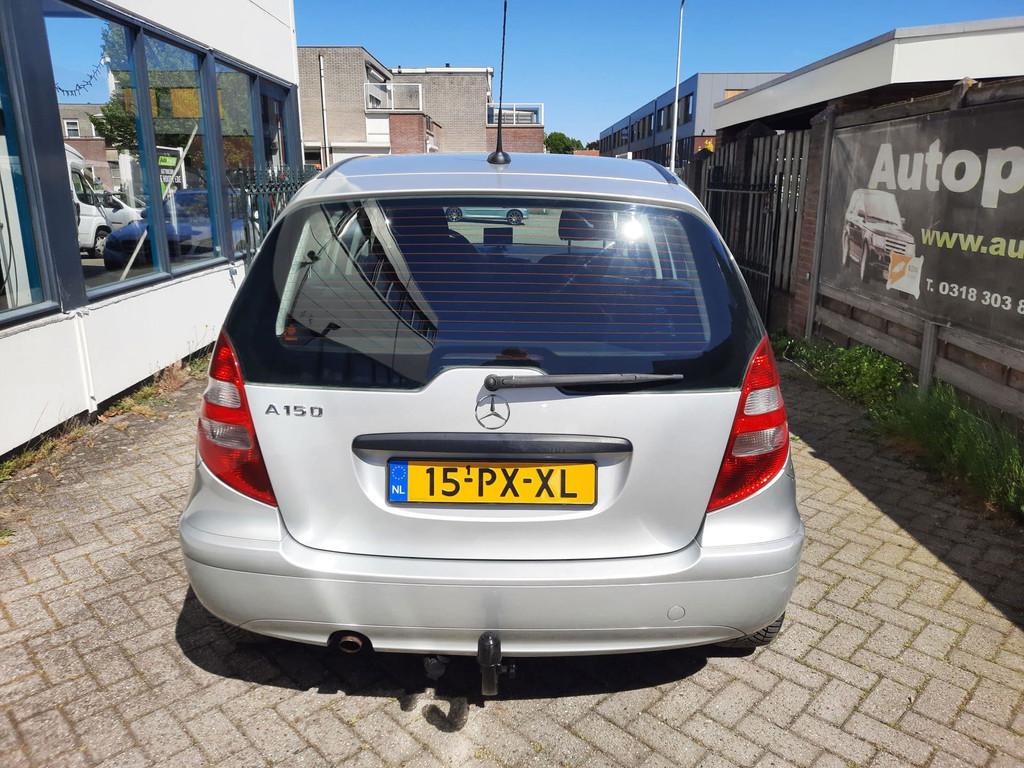 Mercedes-Benz A-klasse 150 Classic airco trekhaak, Voorwielaandrijving, 400 kg, 49 €/maand, Origineel Nederlands