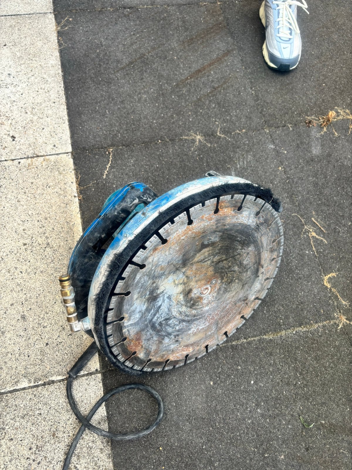 Borstel kap 350 voor bundig/glad zagen, Doe-het-zelf en Verbouw, Gereedschap | Slijpmachines, Ophalen of Verzenden, Gebruikt, 1000 watt of meer