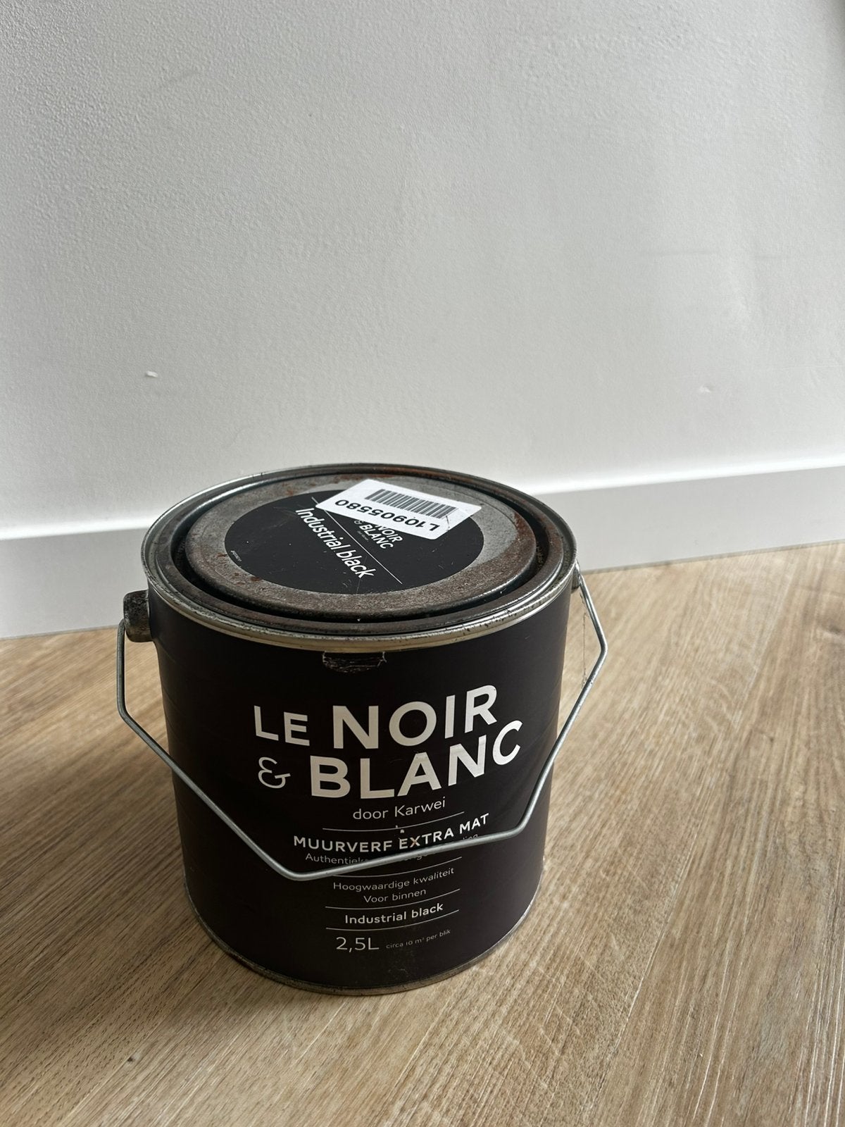 Le Noir & Blanc mat zwart muurverf nieuw!, Ophalen of Verzenden, Zo goed als nieuw, Wit