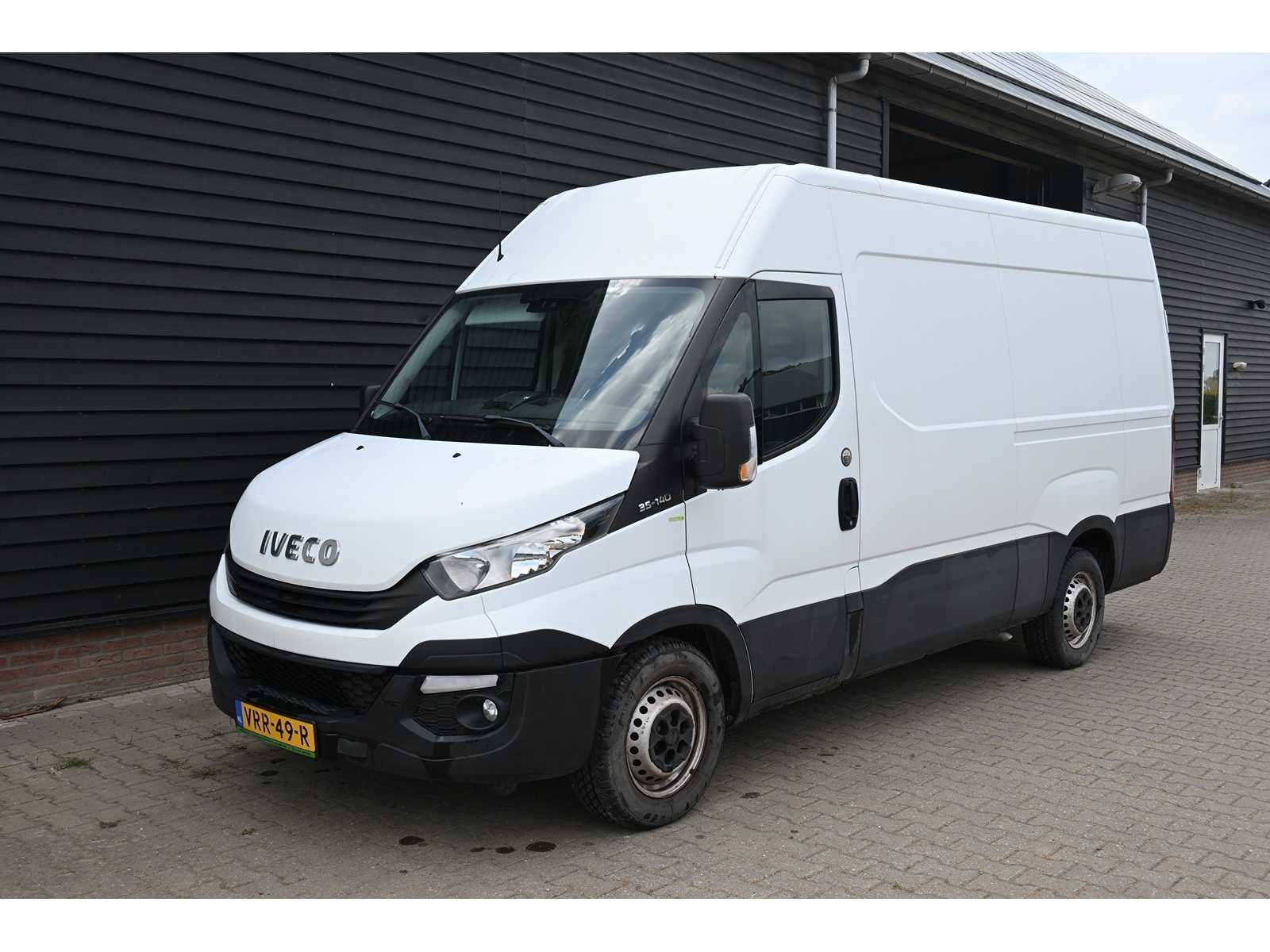 2018 Iveco Daily 35S14V 2.3 352 H3 L Bedrijfswagen, Auto's, 136 pk, Gebruikt, Euro 6, Iveco