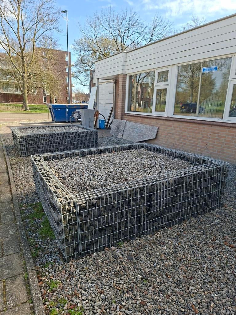 Schanskorf/ steenkorven, Ophalen of Verzenden, Gebruikt, 2 zitplaatsen