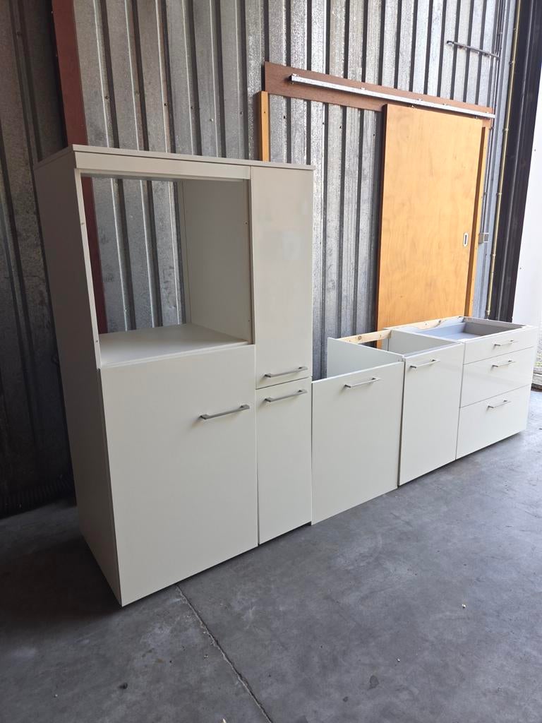 Witte keukenblokken met inbouwruimte voor apparatuur, Gebruikt, Wit, 150 tot 200 cm, Ophalen of Verzenden