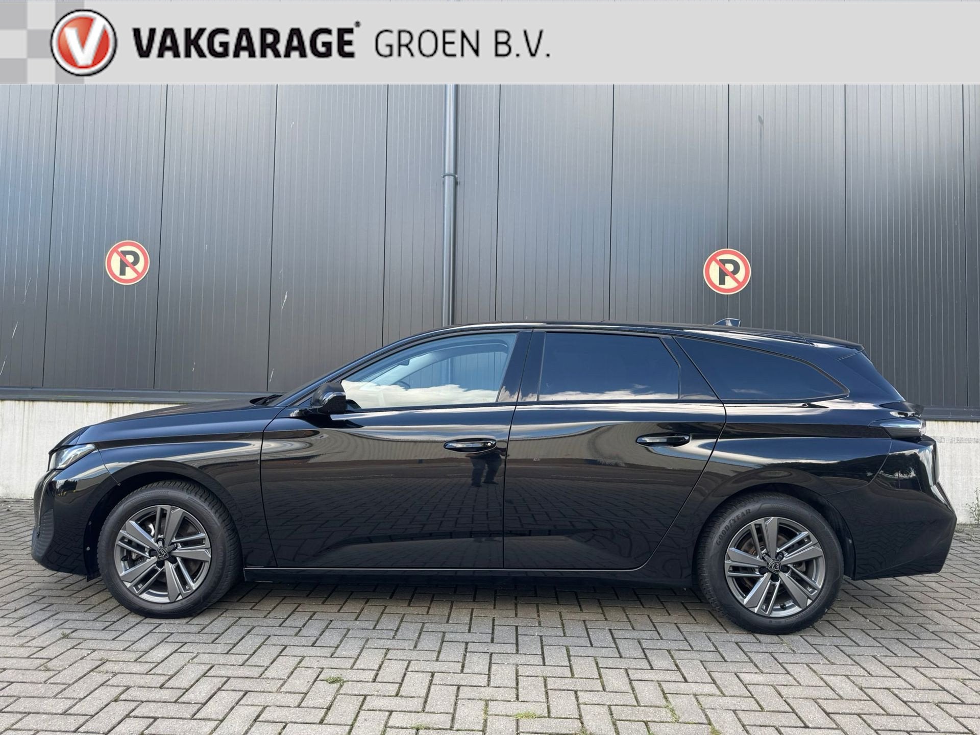 Peugeot 308 SW 1.2 PureTech Allure Pack Business / camera /, Voorwielaandrijving, 1199 cc, Automatische klimaatregeling, Leder en Stof