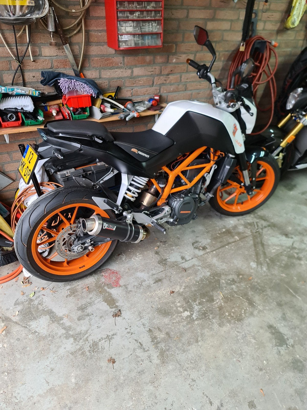 KTM 390 Duke, Particulier, Naked bike