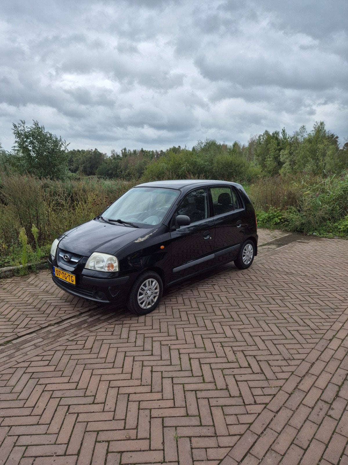 Hyundai Atos 1.1 2006 Zwart, Voorwielaandrijving, 31 €/maand, 4 cilinders, Zwart