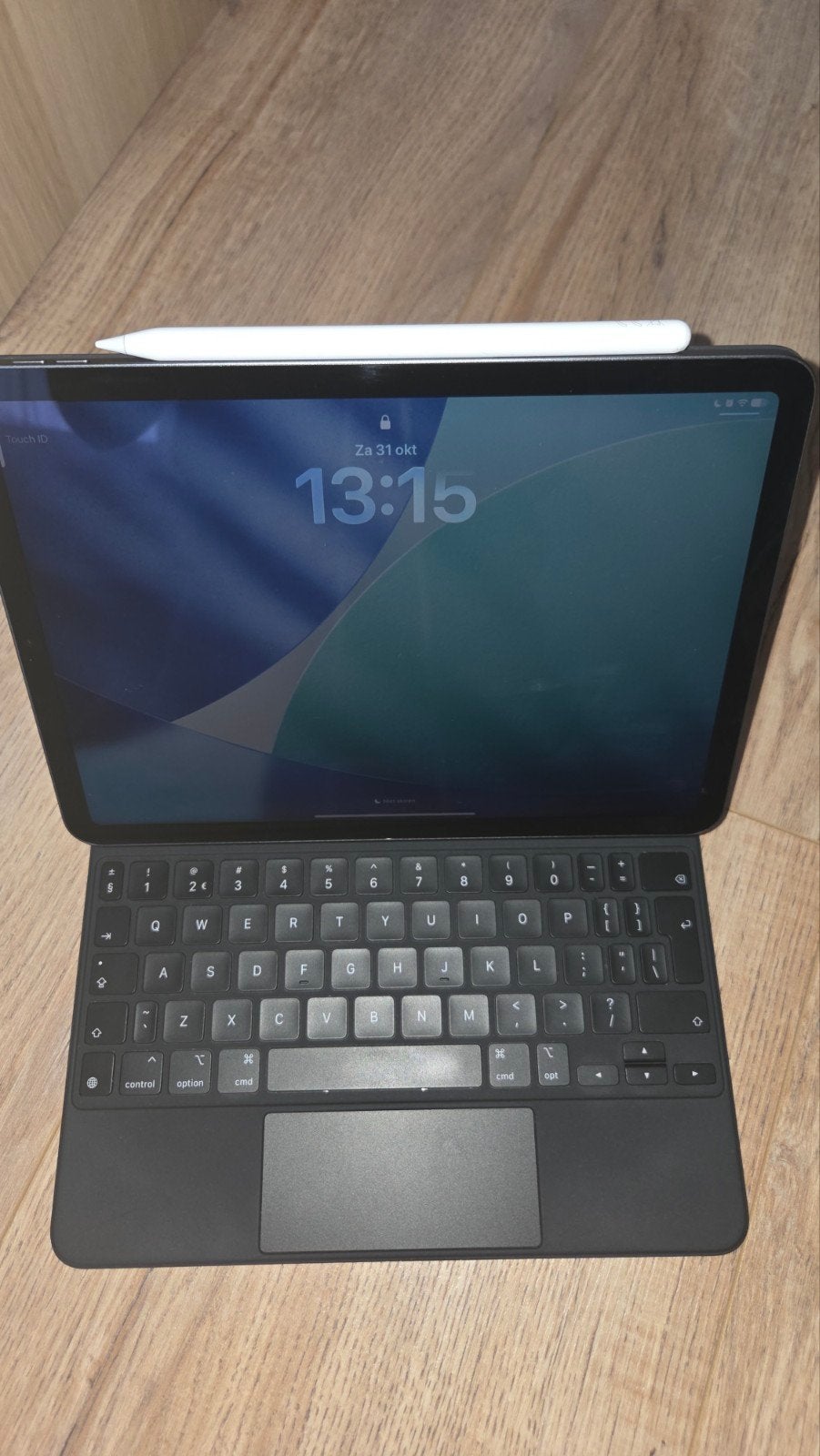 iPad Air 5e generatie (M1) met Magic Keyboard + Apple Pencil, Computers en Software, Ophalen, Apple iPad Air, 11 inch, Zo goed als nieuw