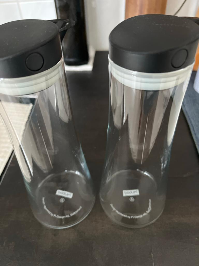 Nieuwe Bodum olie en azijn flesjes (glas) - 20 cm hoog, Nieuw, Bodum, Ophalen of Verzenden, Glas