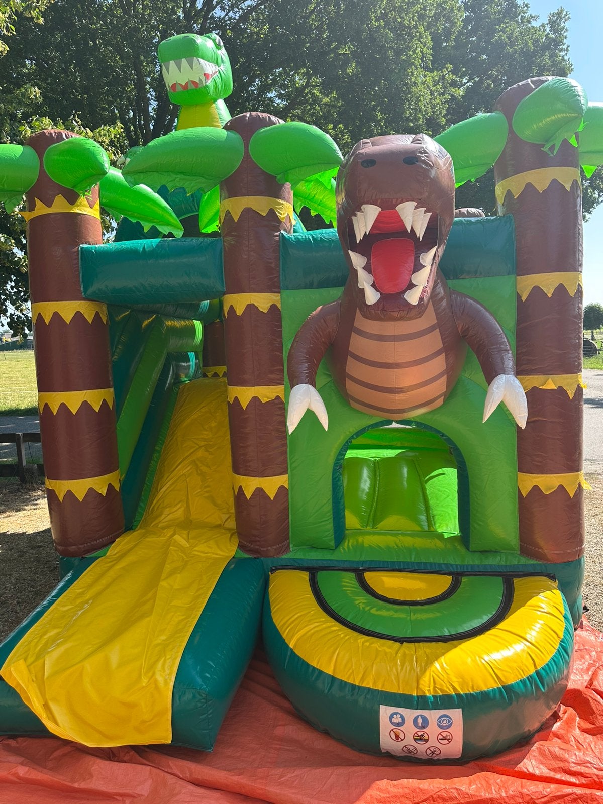 Springkussen dino, Ophalen, Nieuw, Overige