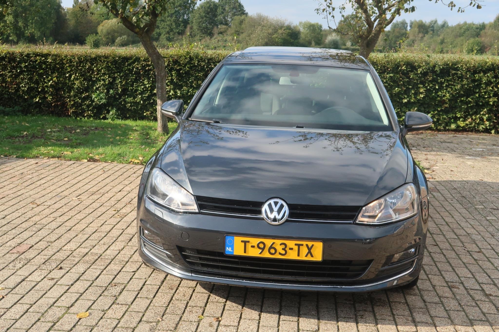 Volkswagen Golf 1.2 TSI Connected Series Camera schuifdak tr, Gebruikt, 4 cilinders, Met garantie (alle), Golf