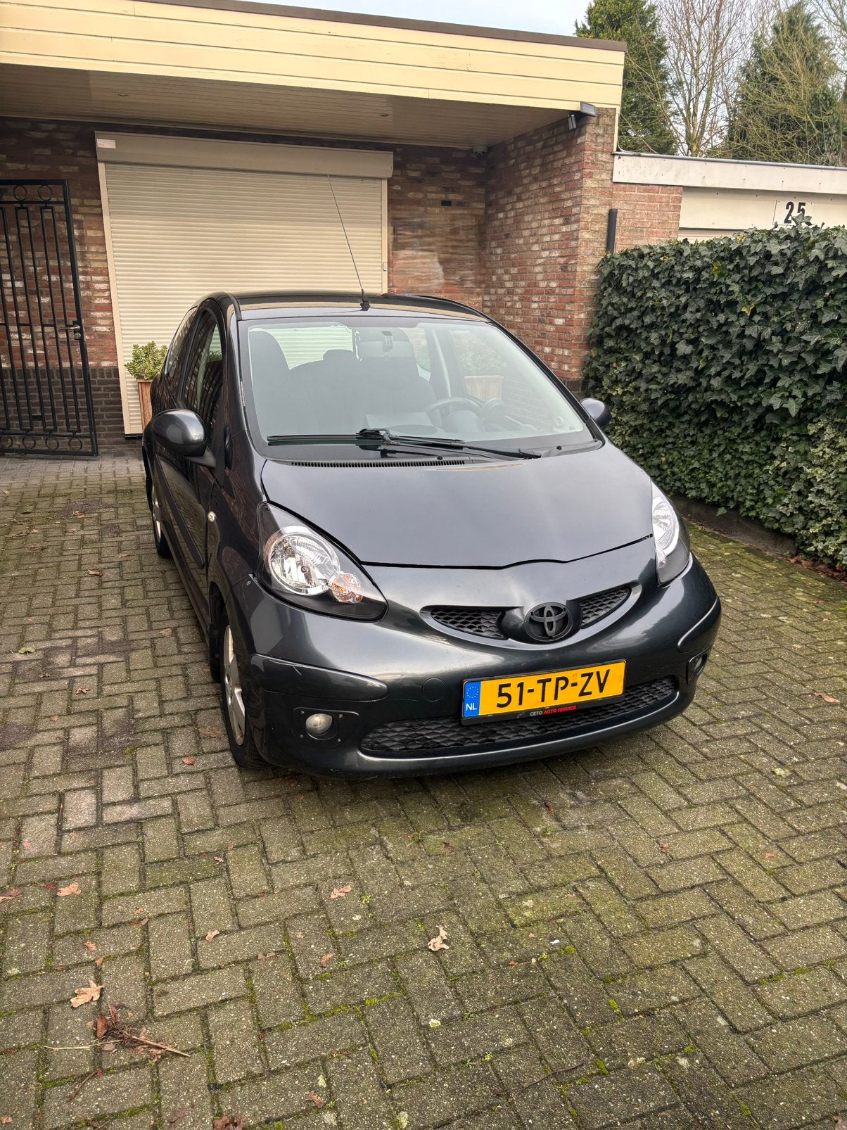 Toyota Aygo 1.0 12V Vvt-i 3DRS MMT 2007 (automaat & carplay), Auto's, 4 stoelen, 68 pk, Origineel Nederlands, Grijs