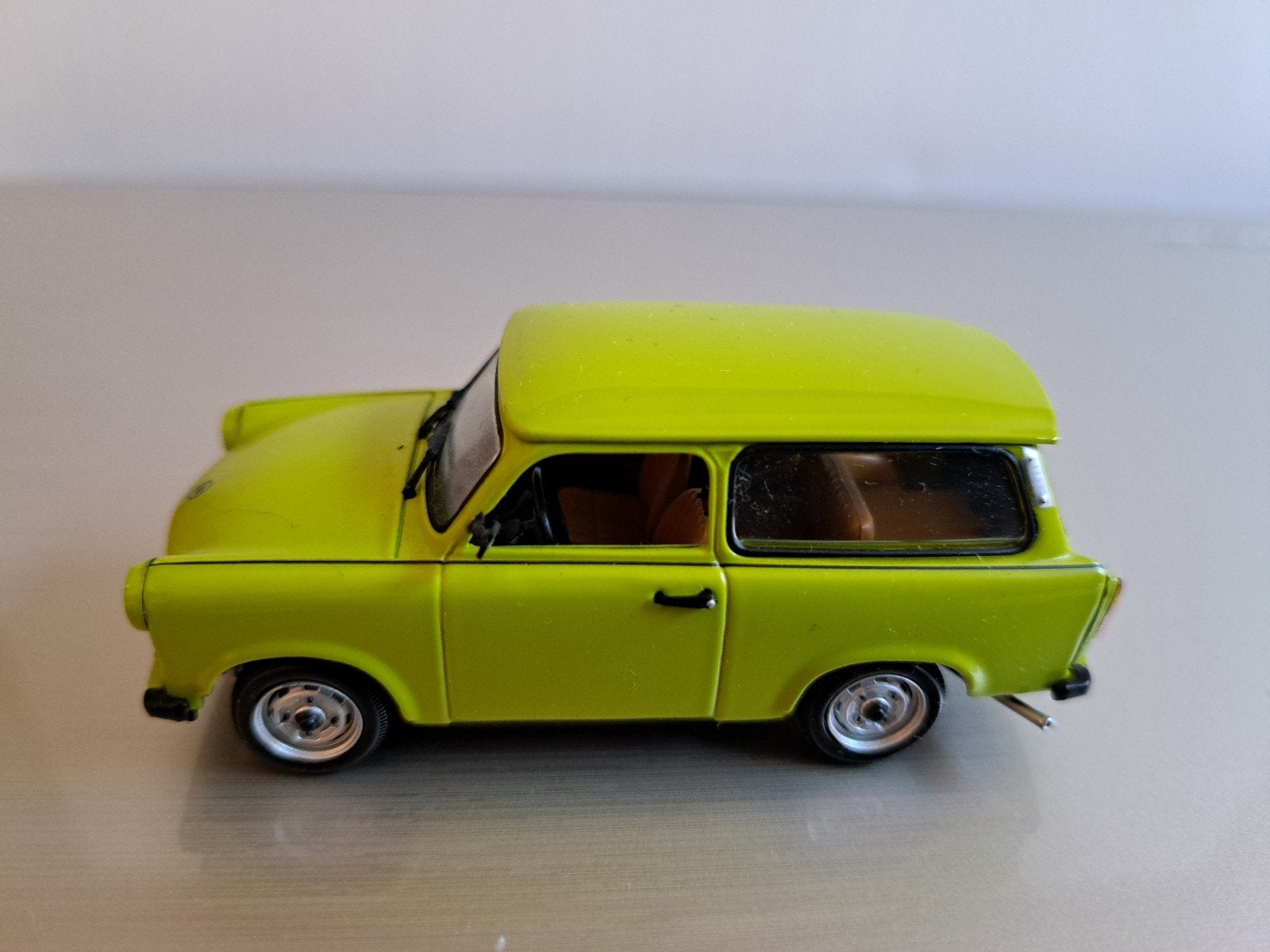 Trabant 601S Universal, minichamps 1:43, nieuw, Ophalen of Verzenden, Nieuw, Auto, MiniChamps