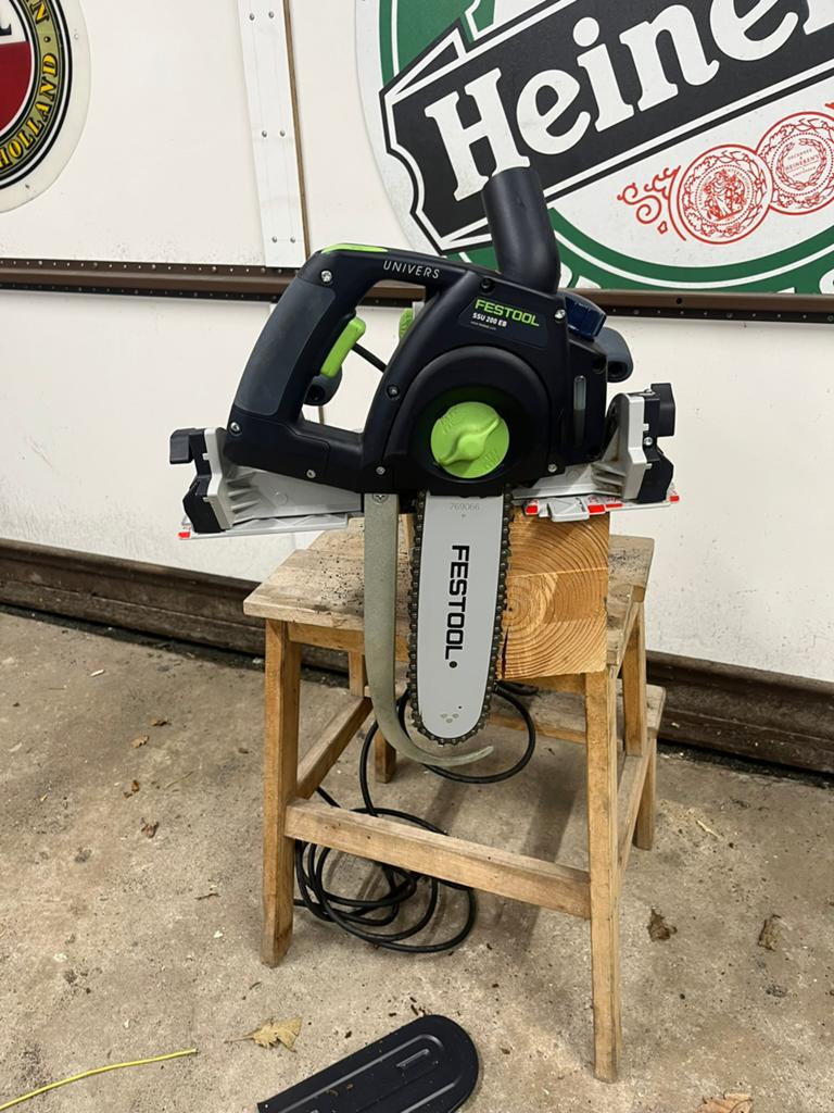Festool Kettingzaag UNIVERS SSU 200 EB-Plus, Doe-het-zelf en Verbouw, Gereedschap | Zaagmachines, Gebruikt, Kettingzaag, Ophalen of Verzenden