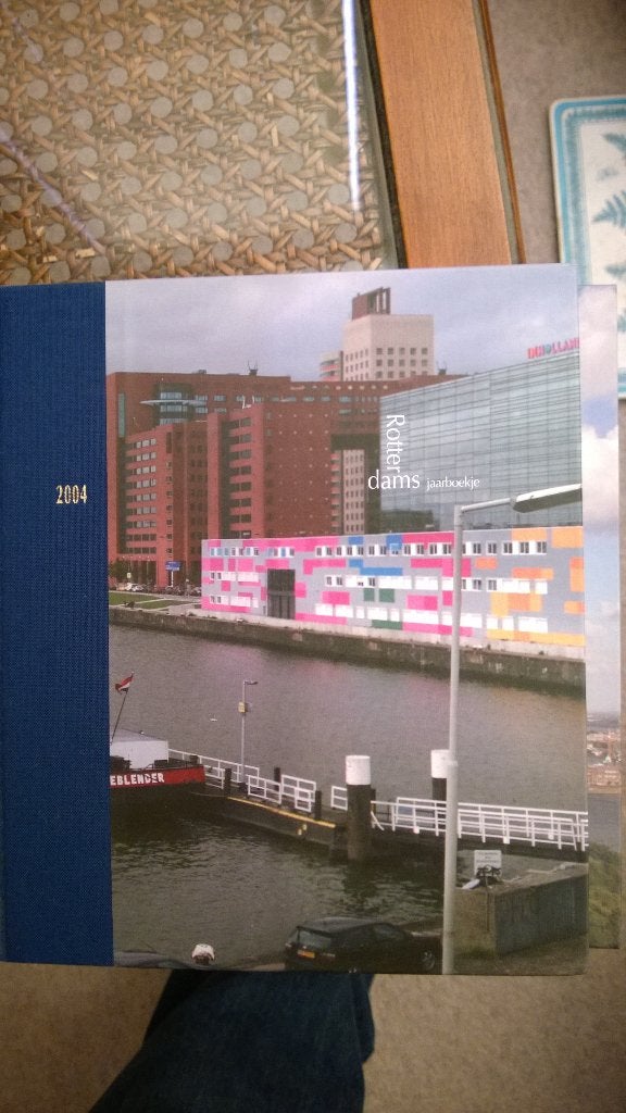Boek - 219 - Rotterdams Jaarboekje - 2004, Ophalen of Verzenden, Zo goed als nieuw