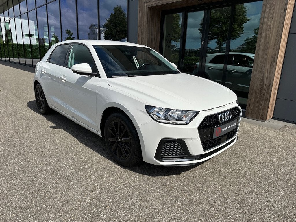 Audi A1 Sportback 30 TFSI 110pk S-tronic Advanced | Cruise |, 12 maanden, Stof, Zwart, Wit