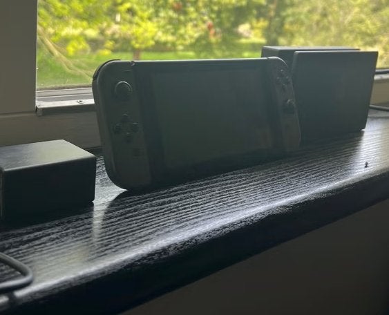 Nintendo Switch - V1, Spelcomputers en Games, Nintendo, Gebruikt, Postbus 564, 3430 AN Nieuwegein., Support@nintendo.eu