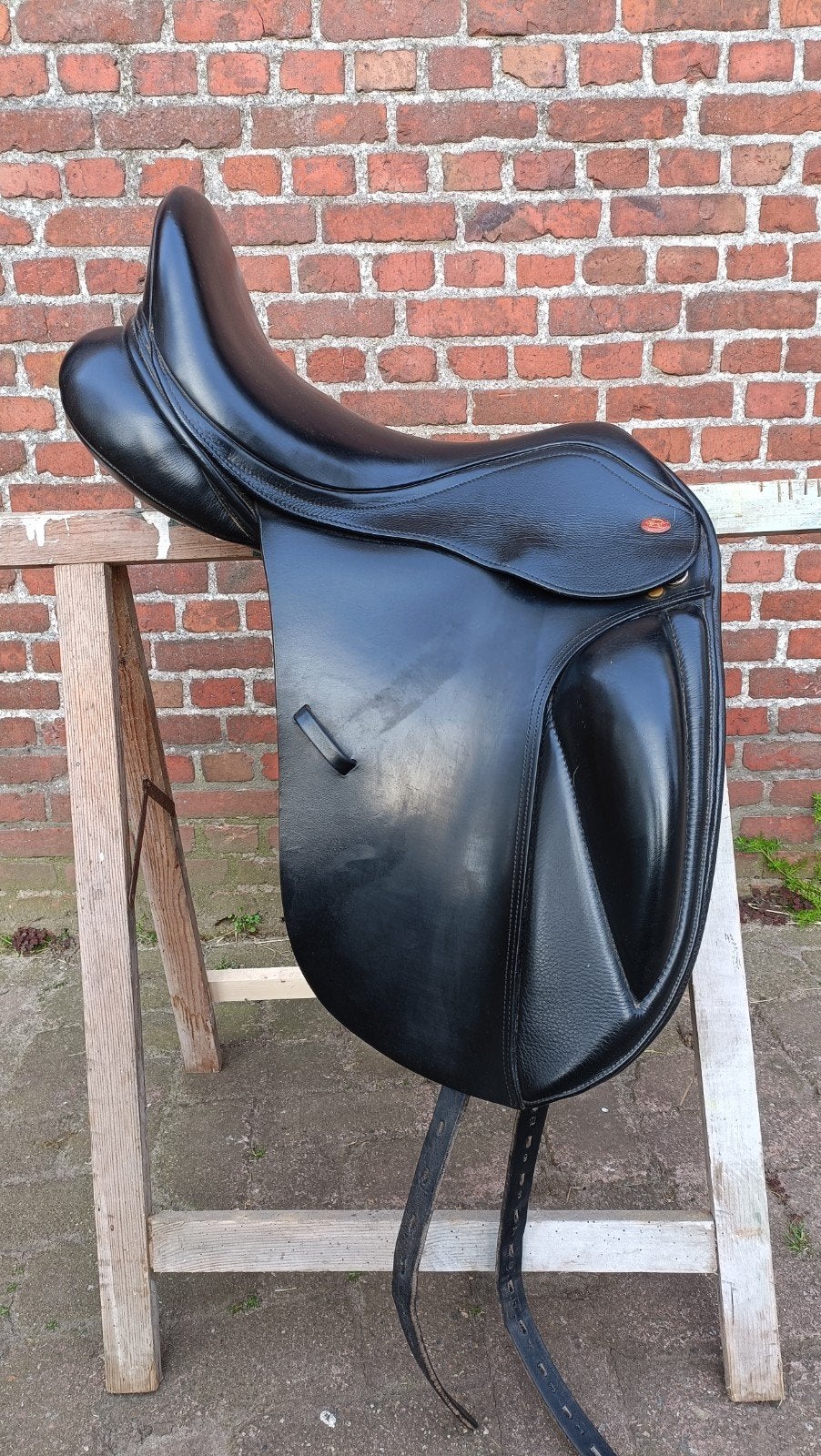 Kent & Masters dressuur zadel, 17'5 inch, Ophalen, The Saddlery, Fryers Road,
Bloxwich, Walsall,
West Midlands, WS3 2XJ, UK, Gebruikt