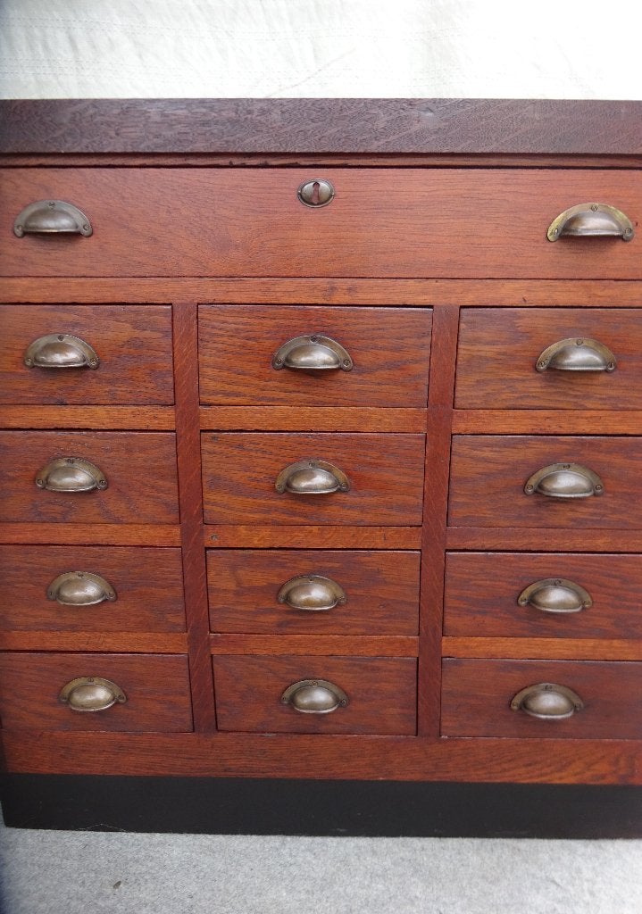 Foto 6 van mooie ladekast apothekerskast winkelkast