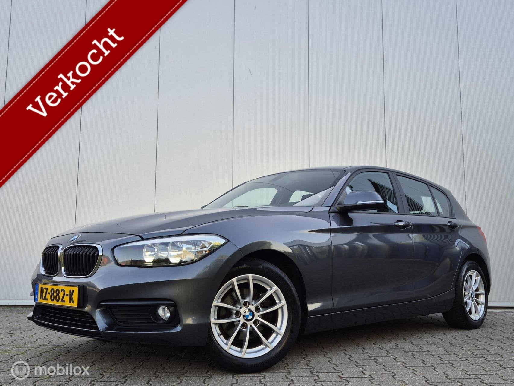 BMW 1-SERIE 118i CORPORATE LEASE AUTOMAAT/LED/BLUETOOTH/KEYL, Gebruikt, Origineel Nederlands, Bedrijf, 650 kg