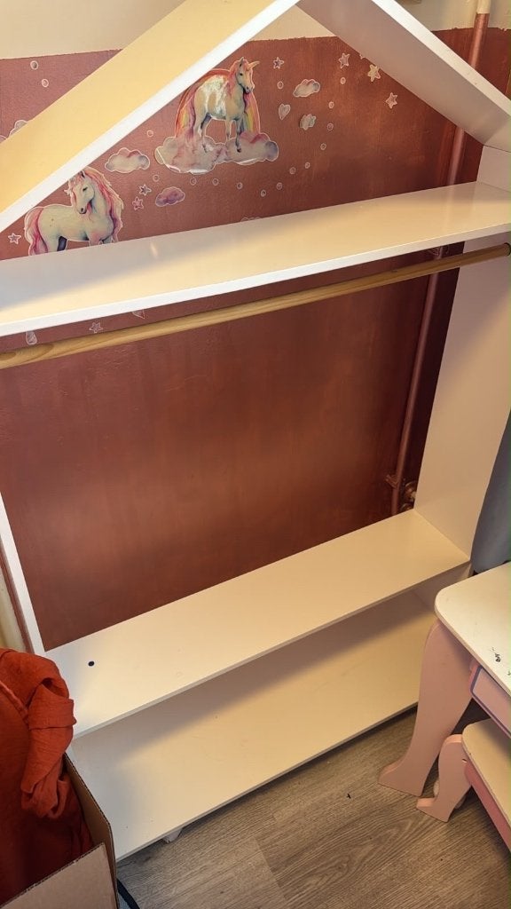 Kledingrek kinderkamer huisje, Ophalen, Gebruikt, Opbergmeubel
