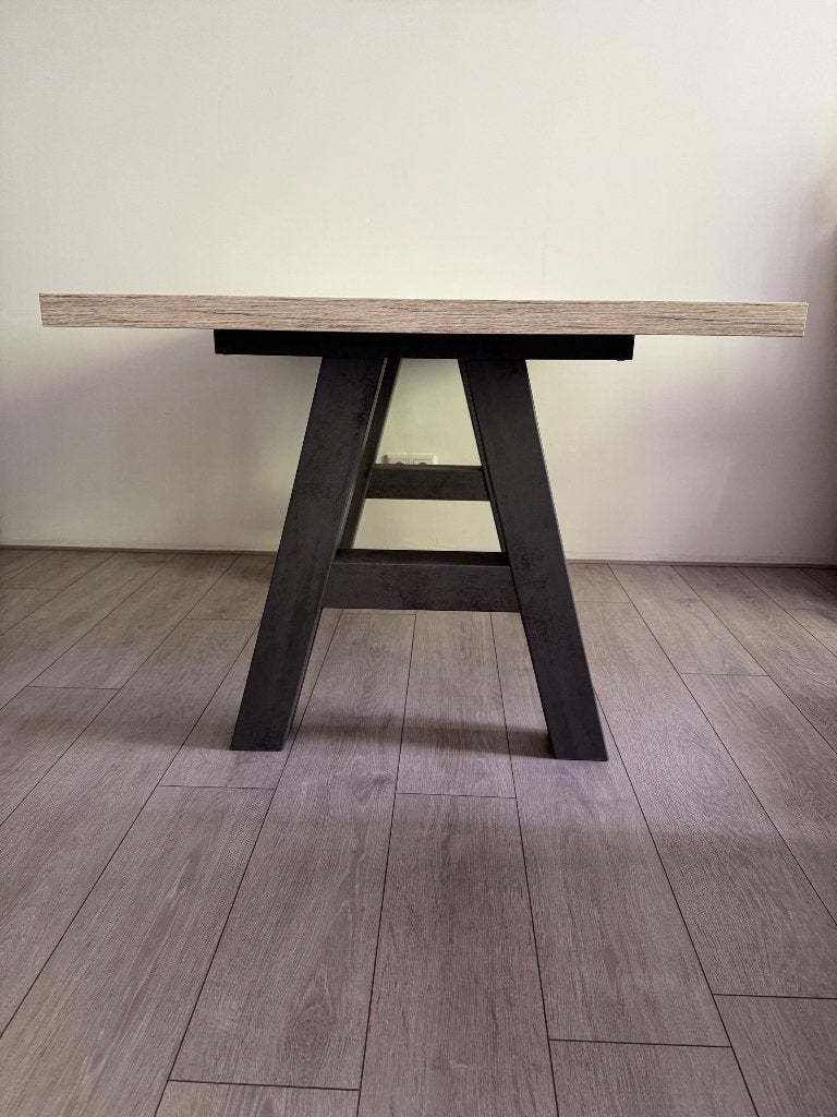 Eettafel, Huis en Inrichting, Tafels | Eettafels, Ophalen, 50 tot 100 cm, 150 tot 200 cm, Zo goed als nieuw