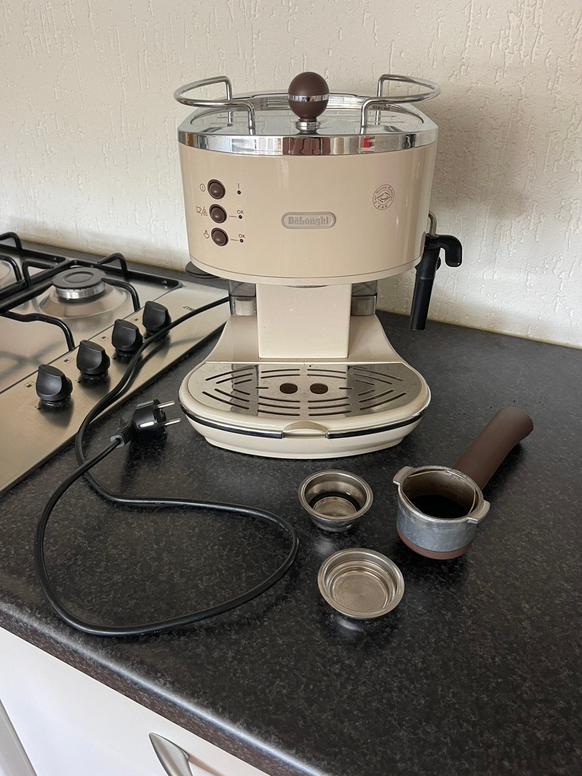 Delonghi vintage koffiemachine, Koffiemachine, Gemalen koffie, Zo goed als nieuw, Ophalen