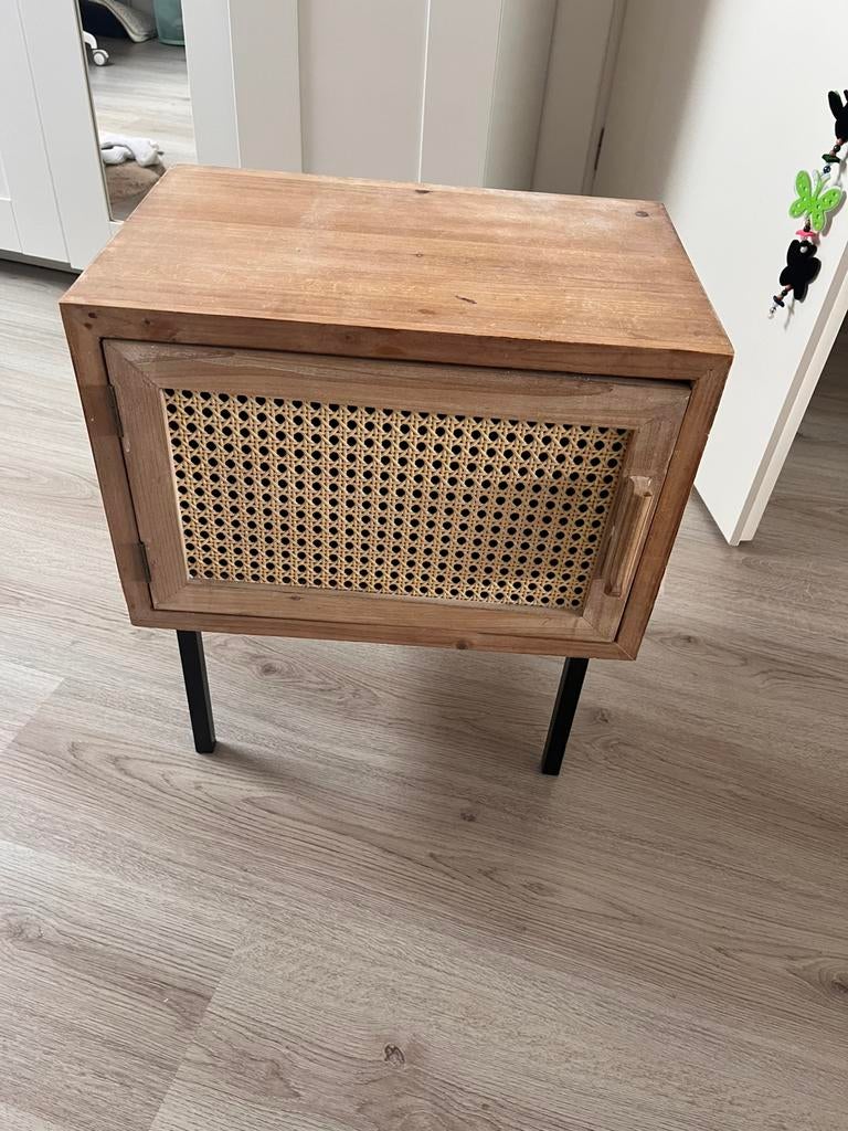 Nachtkasje xenos, Ophalen, Zo goed als nieuw, Minder dan 45 cm
