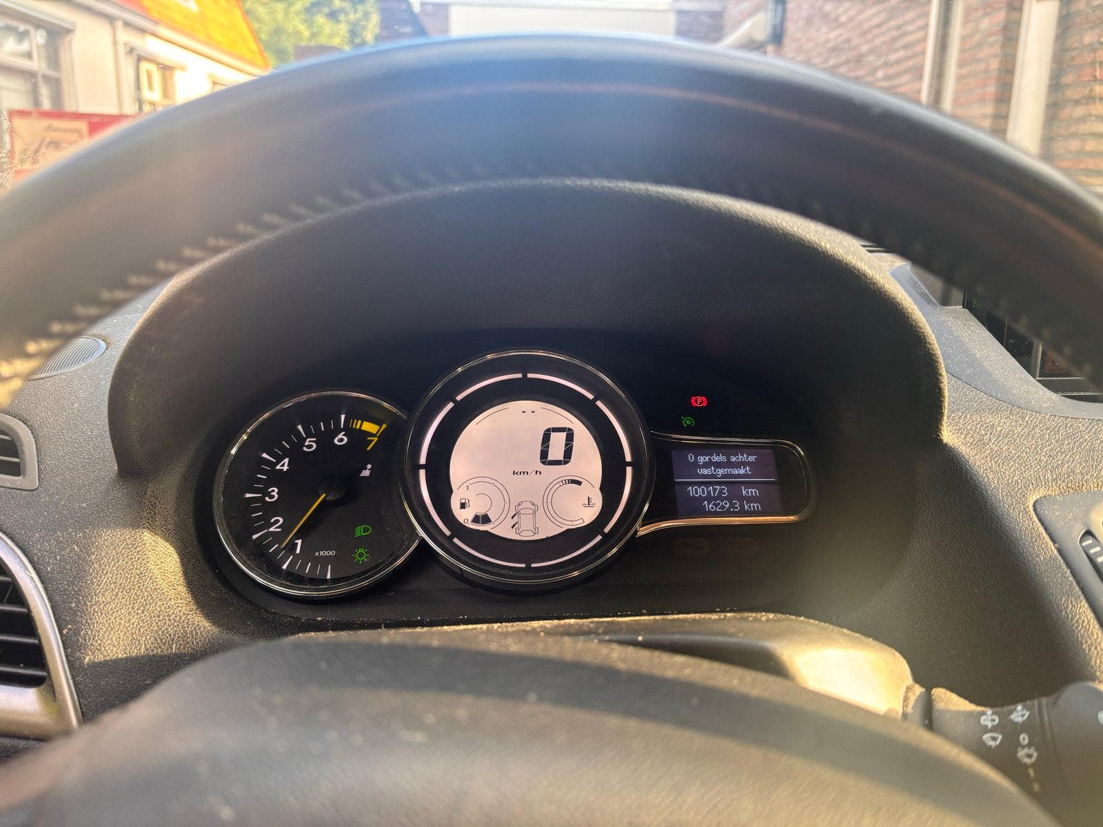 Foto 11 van Renault Mégane 1.2 TCE 85KW Energy Estate 2016 met trekhaak