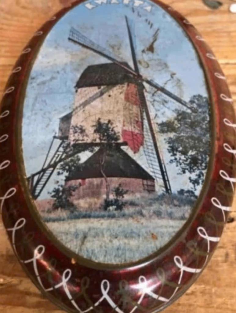 Nostalgisch chocoladeblikje Kwatta Breda (16 x 10), Ophalen of Verzenden, Gebruikt, Overige