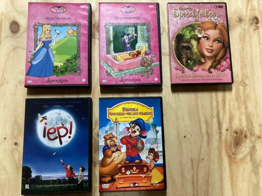 Gratis - 5 kinder dvd's, Gebruikt, Tekenfilm, Alle leeftijden, Overige soorten