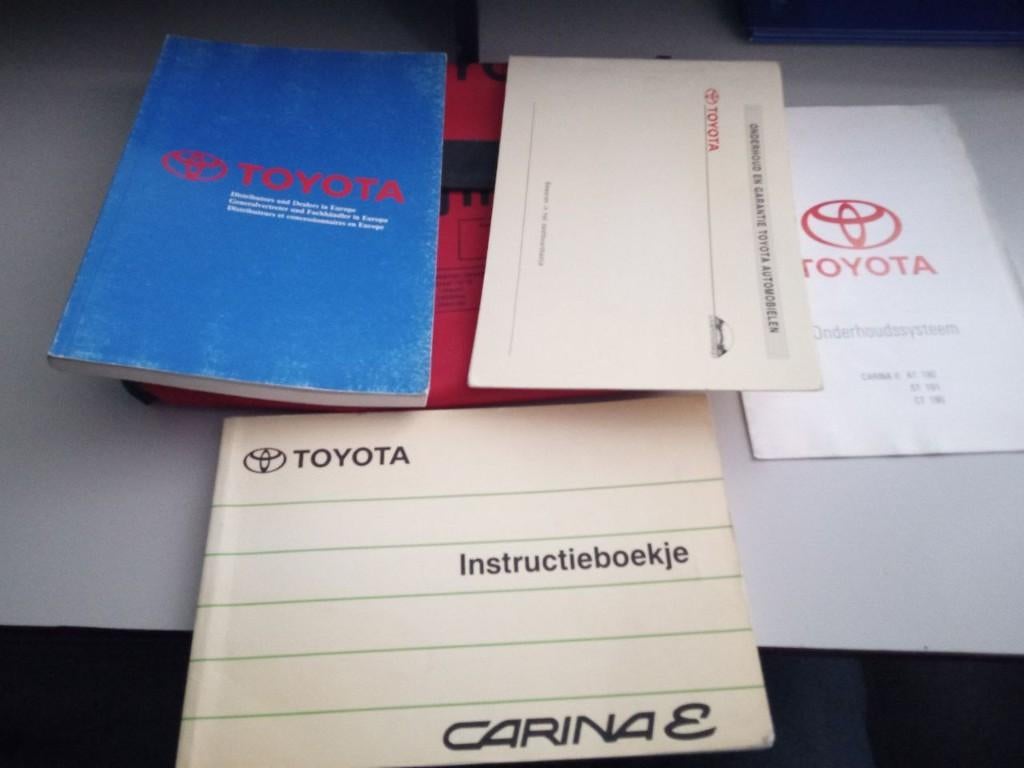 Handleiding / instructieboekje Toyota Carina uit 1992,, Ophalen of Verzenden