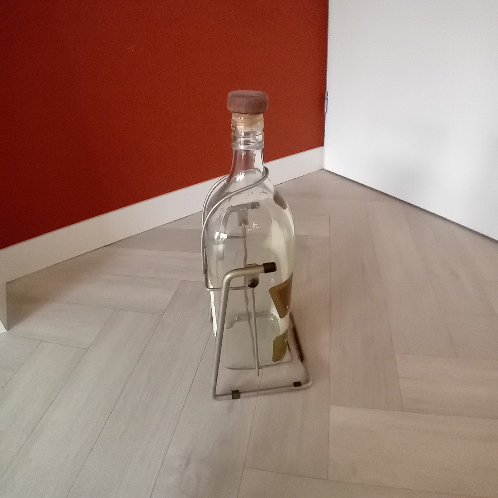 Vintage Whisky Fles met Schenkstandaard - Johnnie Walker, Ophalen