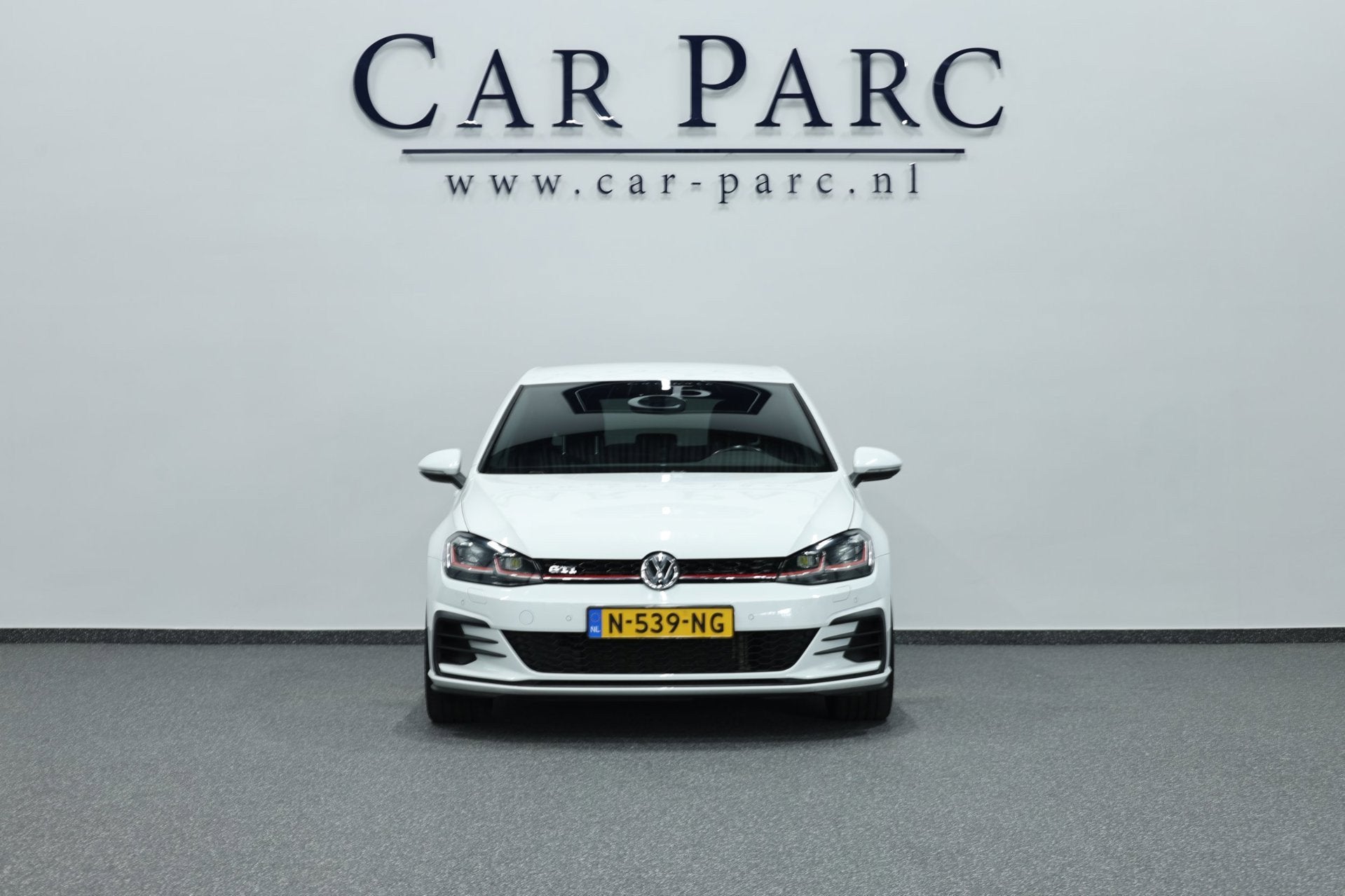 Volkswagen Golf 2.0 TSI GTI Performance LED/VIRTUAL/S.VERWAR, Stof, Gebruikt, 4 cilinders, Wit