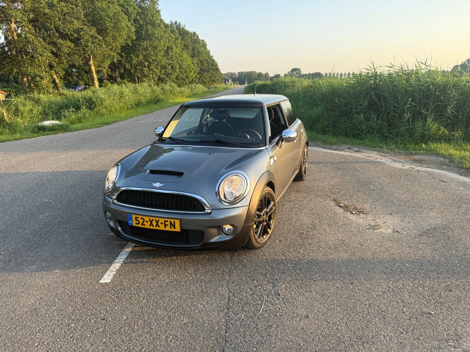 Mini 1.6 16V Cooper S R56 128KW 2007 Grijs, Voorwielaandrijving, 4 cilinders, 4 stoelen, 49 €/maand