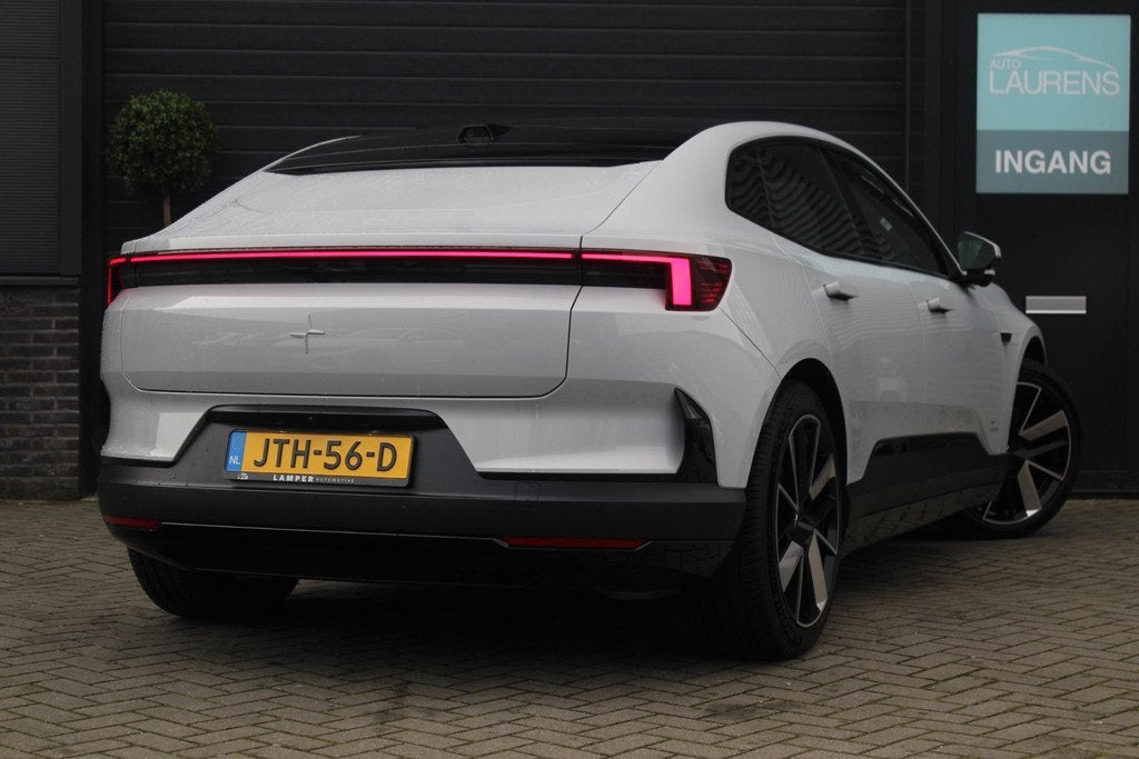Polestar 4 Long Range Dual motor Plus 100 kWh | Panorama-dak, Auto's, Polestar, Automaat, Stof, 2000 kg, Vierwielaandrijving