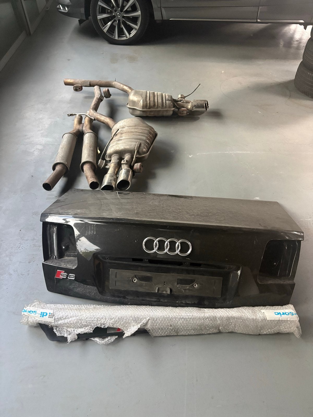 Audi S8 onderdelen type D3 ( 2003-2009 ), Ophalen, Gebruikt, Achterklep, Audi