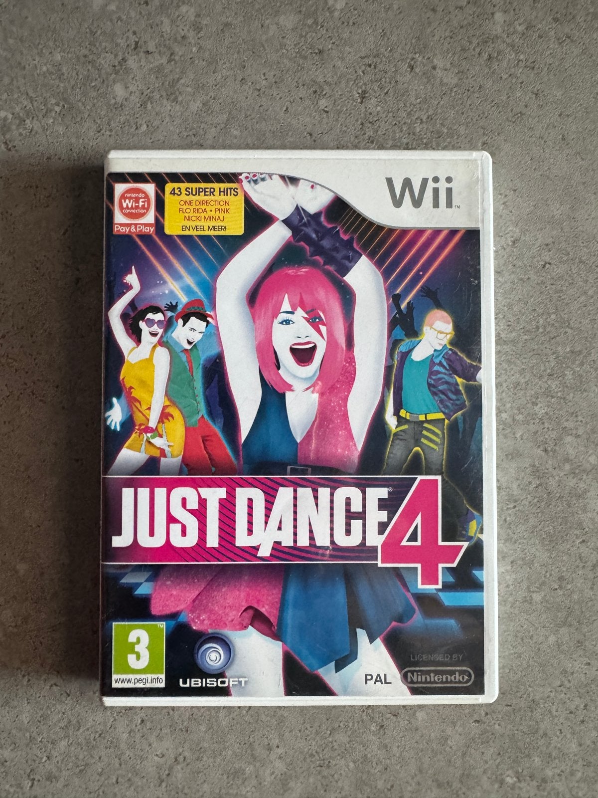 Just Dance 4 - Wii (Nieuwstaat), Spelcomputers en Games, Games | Nintendo Wii, Muziek, Eén computer, Ophalen of Verzenden, Zo goed als nieuw