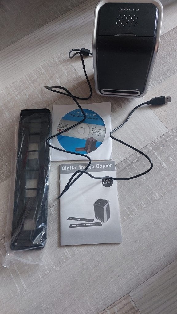 Zolid negatieven scanner/kopieerder, Computers en Software, Scanners, Diascanner, MacOS, Ophalen of Verzenden, Zo goed als nieuw
