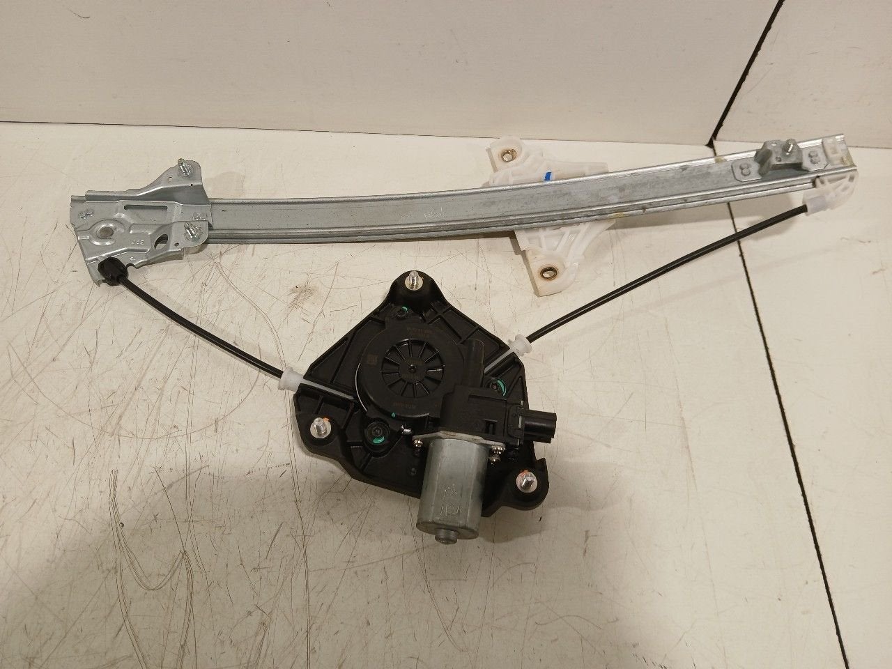 Raammechaniek elektrisch rechts voor Toyota Aygo, Auto-onderdelen, Ruiten en Toebehoren, Onderdelen@venauto.nl, Van der Ven Autorecycling B.V.