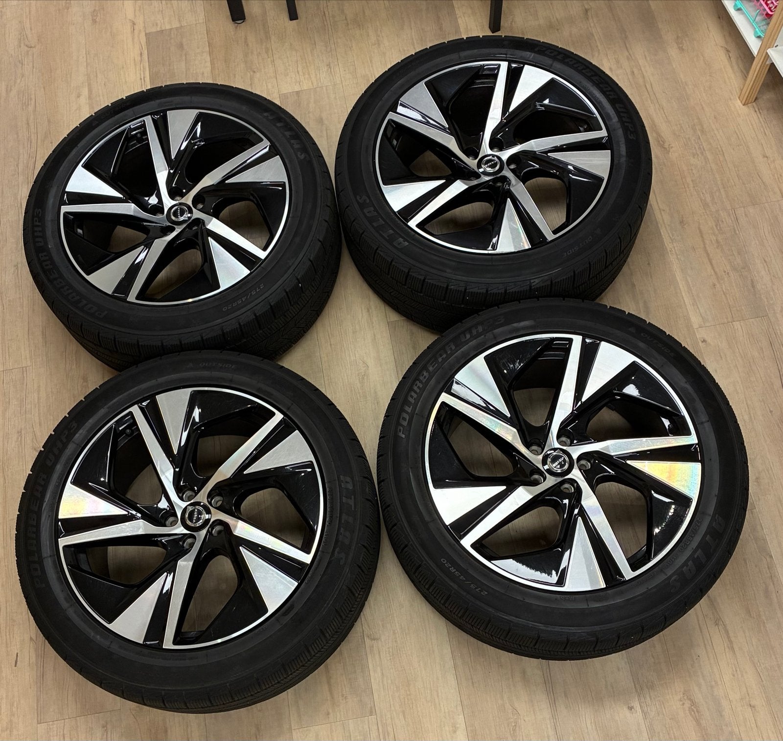 Originele Volvo XC90 20 inch velgen met goede winterbanden, Auto-onderdelen, Ophalen, Gebruikt, Banden en Velgen, Winterbanden