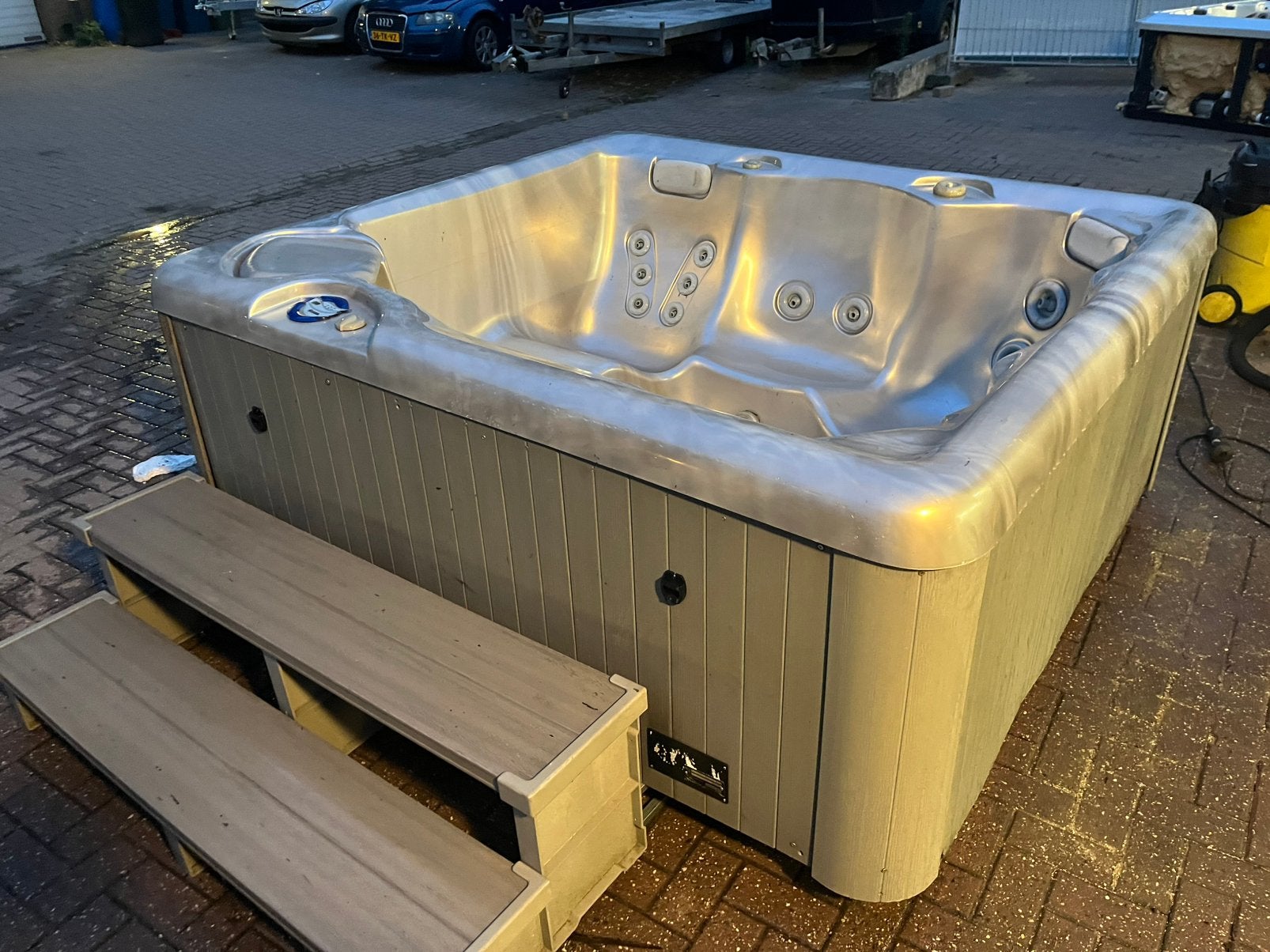 Luxe 5 persoons USA opknap Spa Jacuzzi inclusief afdekcover, Ophalen, Gebruikt