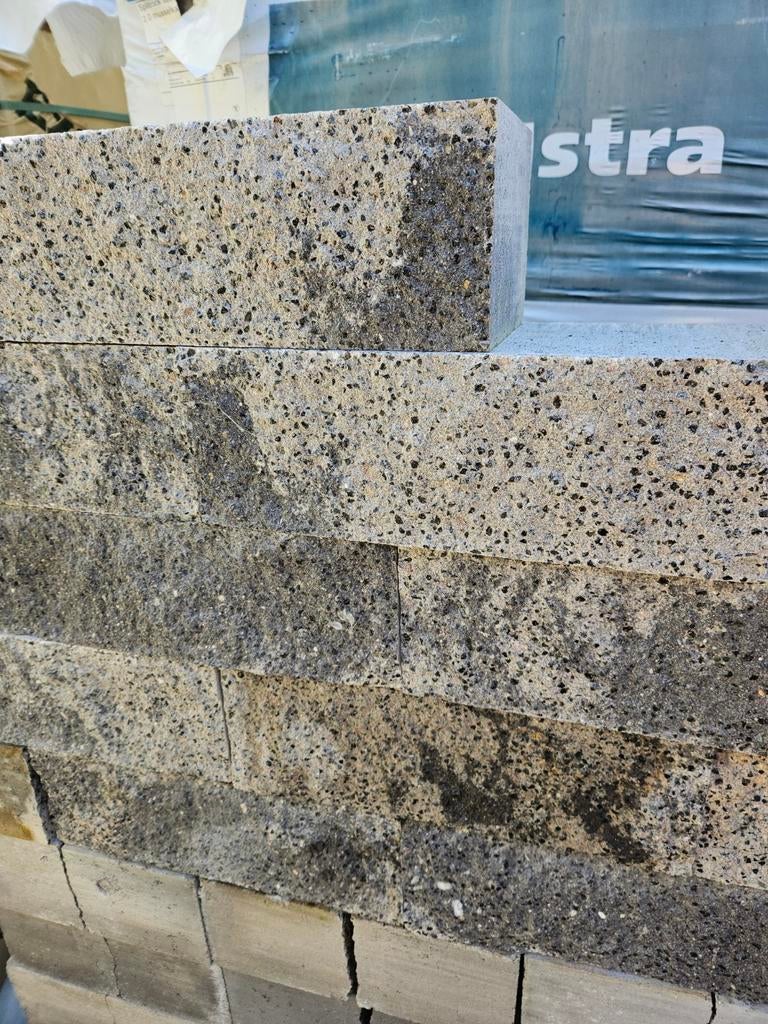 Muurelement 32x13x11splitrock grigio carmello, Ophalen, Nieuw, Beton, Klinkers