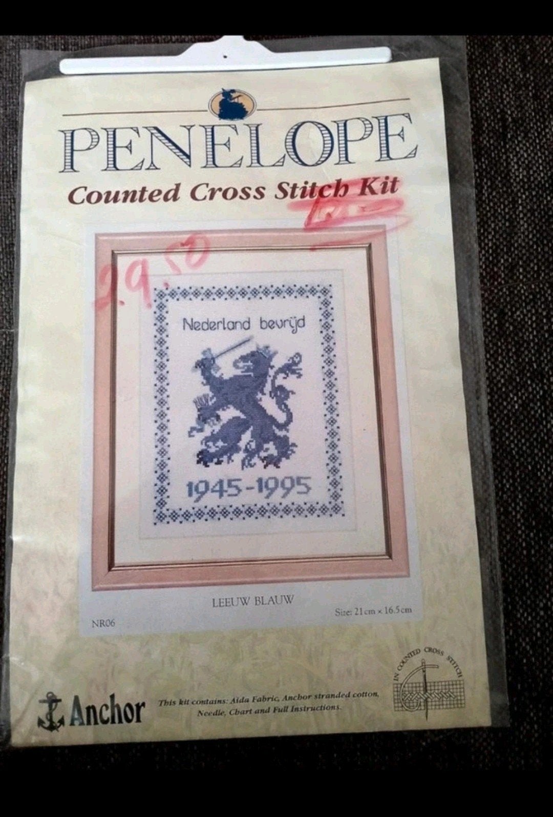 Borduurpakket anchor Penelope leeuw blauw Nederland bevrijd, Ophalen of Verzenden, Nieuw, Handborduren, Borduurpakket