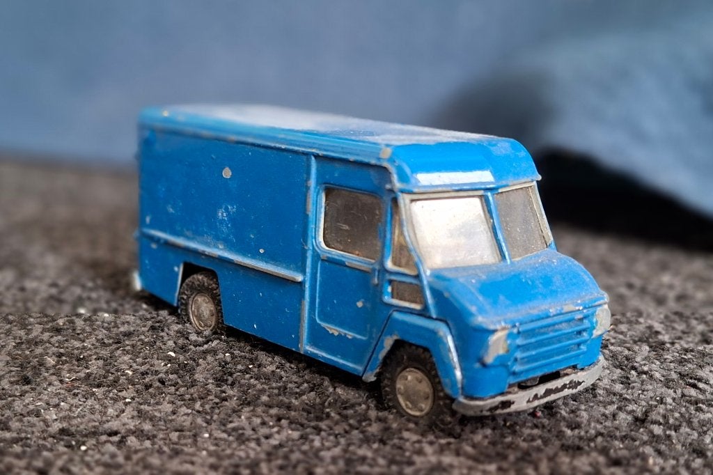 Commer blauw, Ophalen of Verzenden, Zo goed als nieuw, Bus of Vrachtwagen, Lion Toys