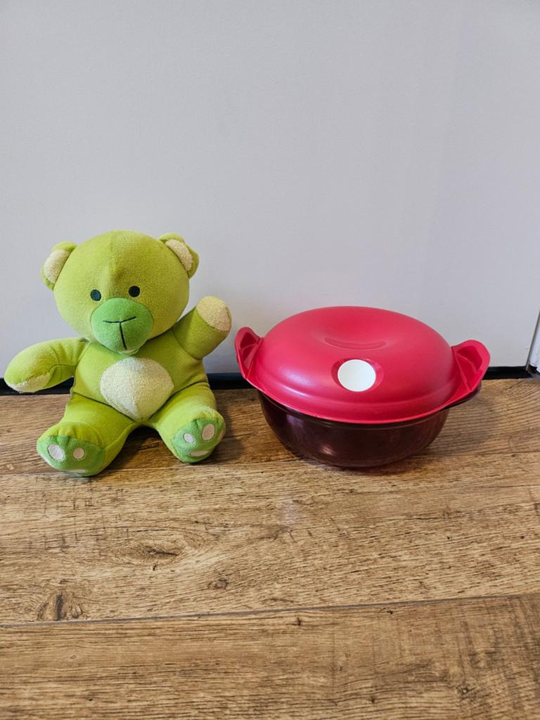 Tupperware rode magnetronschaal micropop 1,5 liter, Huis en Inrichting, Keuken | Tupperware, Ophalen of Verzenden, Nieuw, Rood